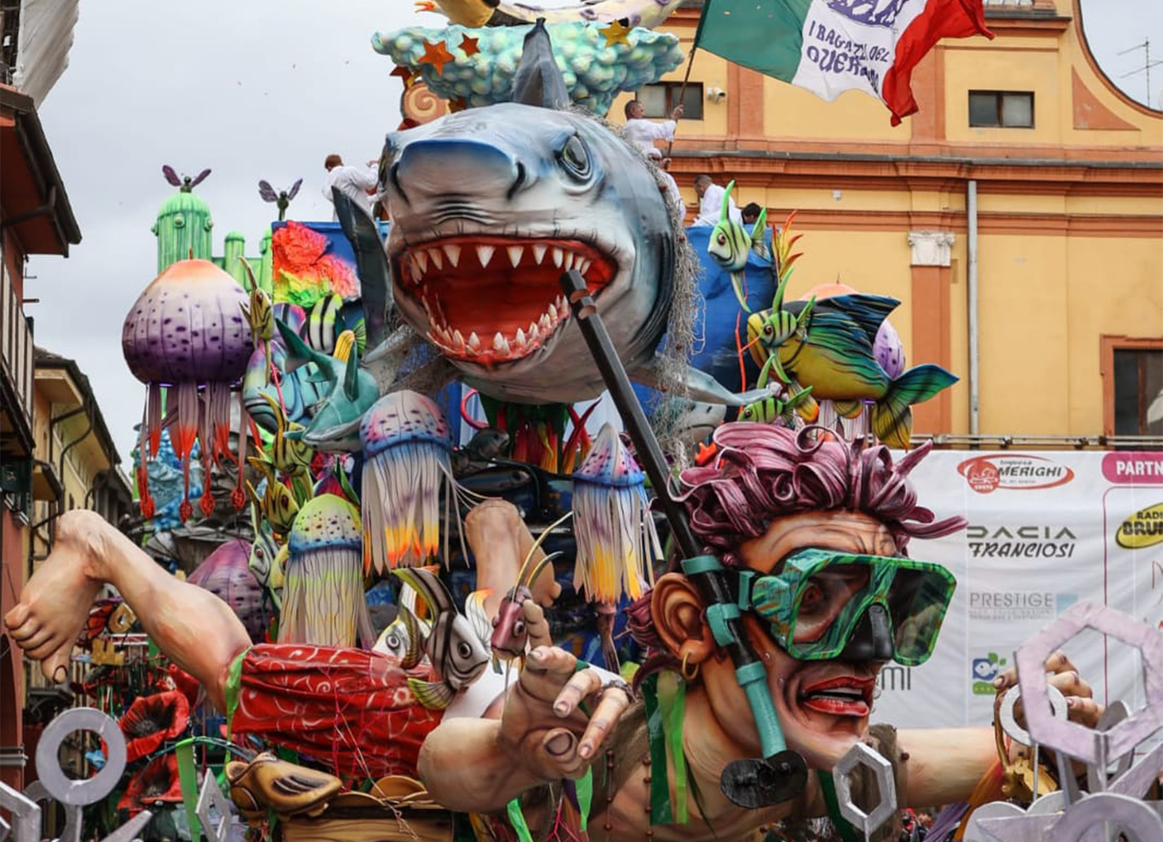 Cento  (Ferrara):  Carnevale d’Europa:  intervista all'associazione carnevalesca I Ragazzi del Guercino